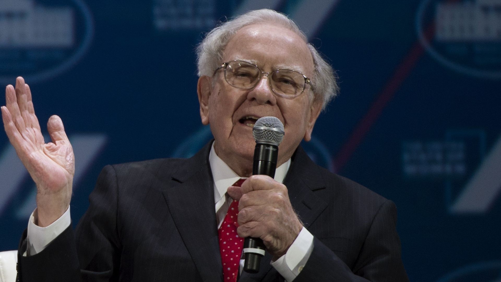 The ‘2-Fund’ Portfolio: Warren Buffett’s Ideal Investment Strategy