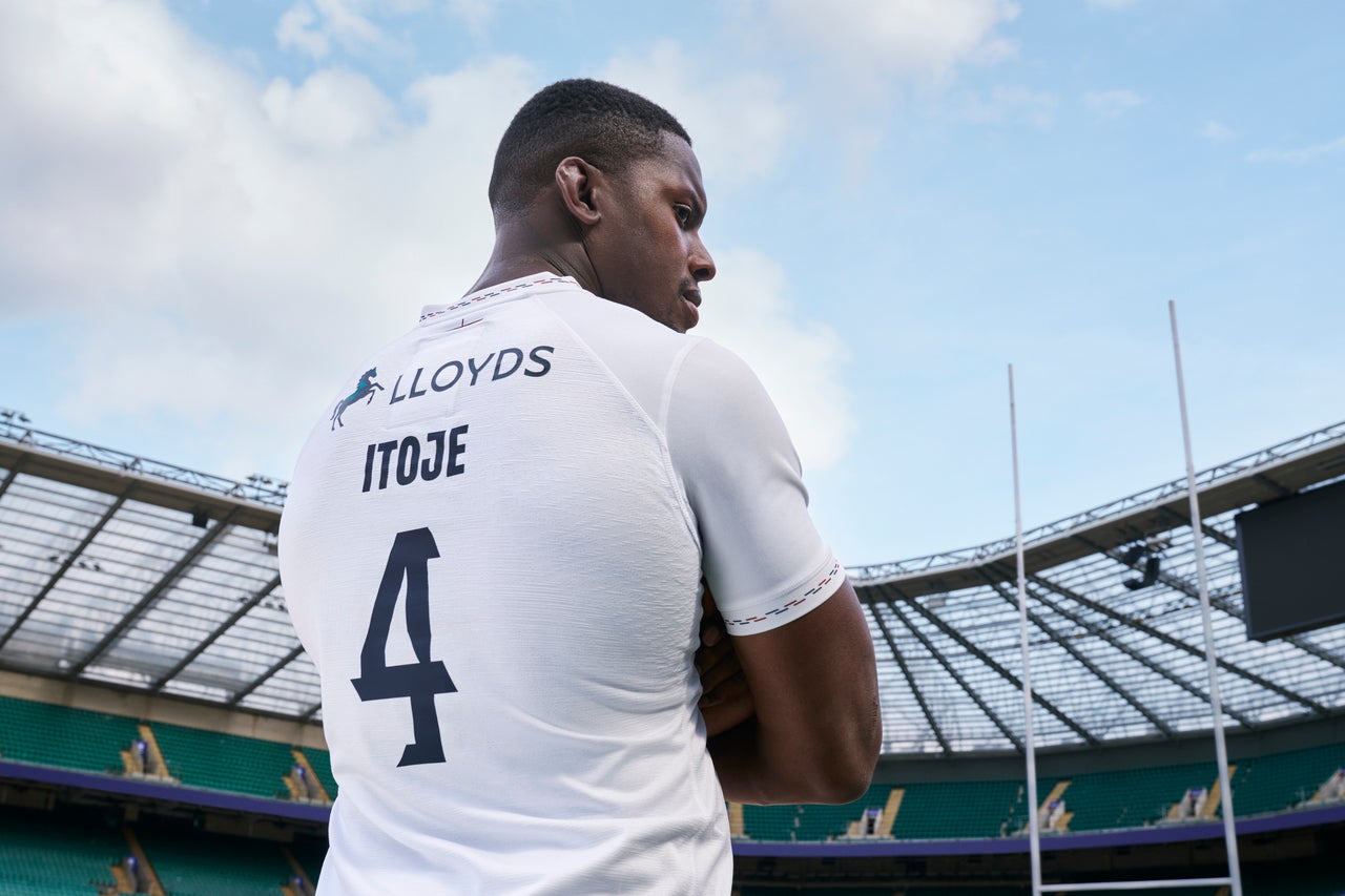 New Photo - England to make major change to kit after striking sponsorship deal with Lloyds Bank