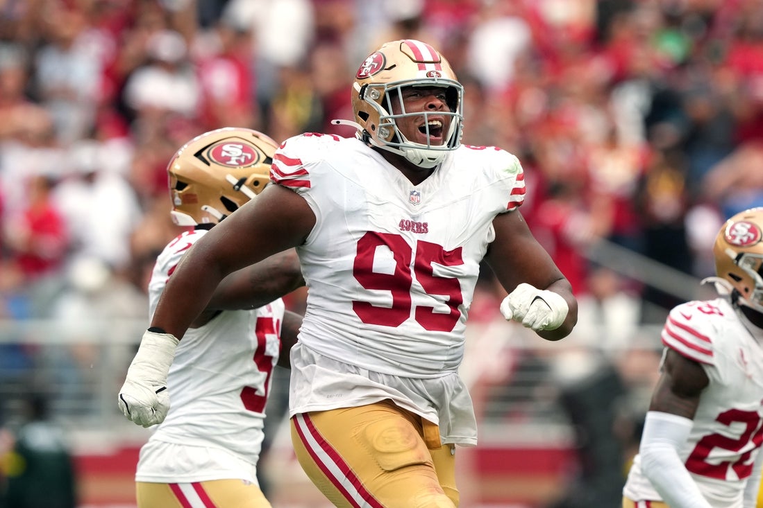 49ers lose Alfred Collins for season due to torn patellar tendon