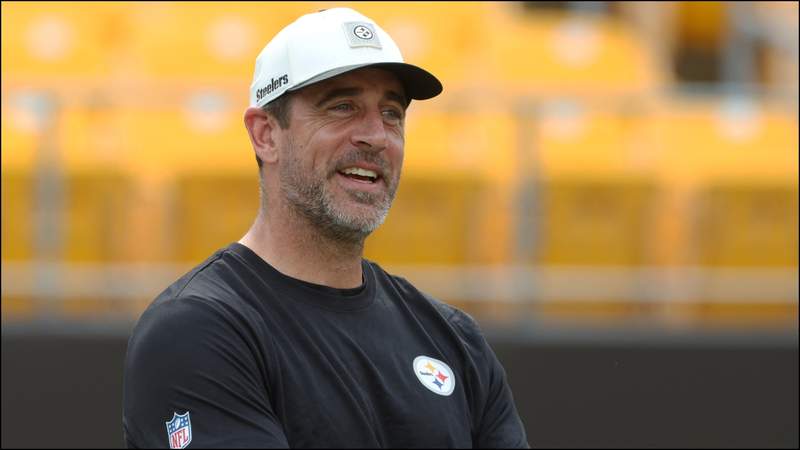 “You Got Through That DM Scandal”: Aaron Rodgers Makes Feelings Clear on Drew Allar's Controversy After Joining Steelers