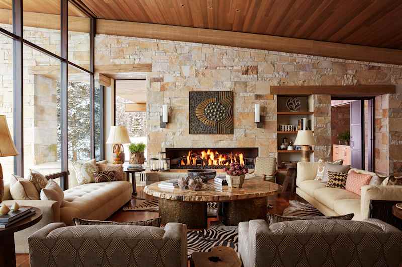 These 2 Exterior Colors Are Dating Your Home, According to a New Study
