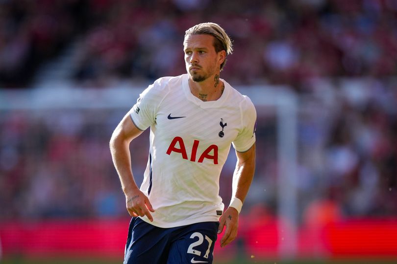Tottenham discover 'one big problem' about Mykhailo Mudryk as Roberto De Zerbi talks revealed