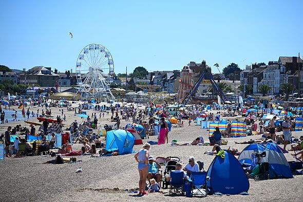UK Weather Maps Turn Red As 27C Heat Hits In Days 24 Counties Above 