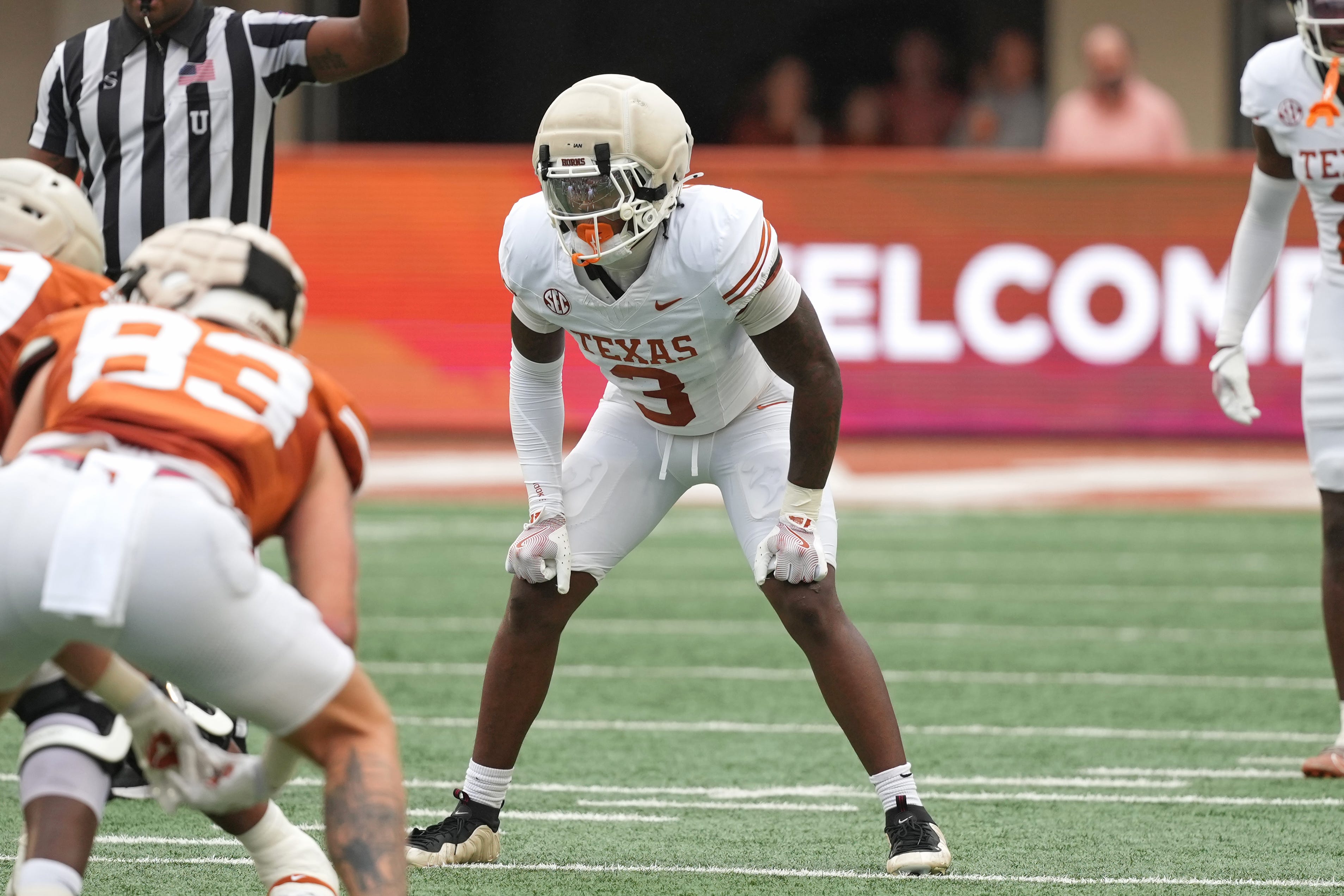 Texas Longhorns LB Rasheem Biles earns SEC honors