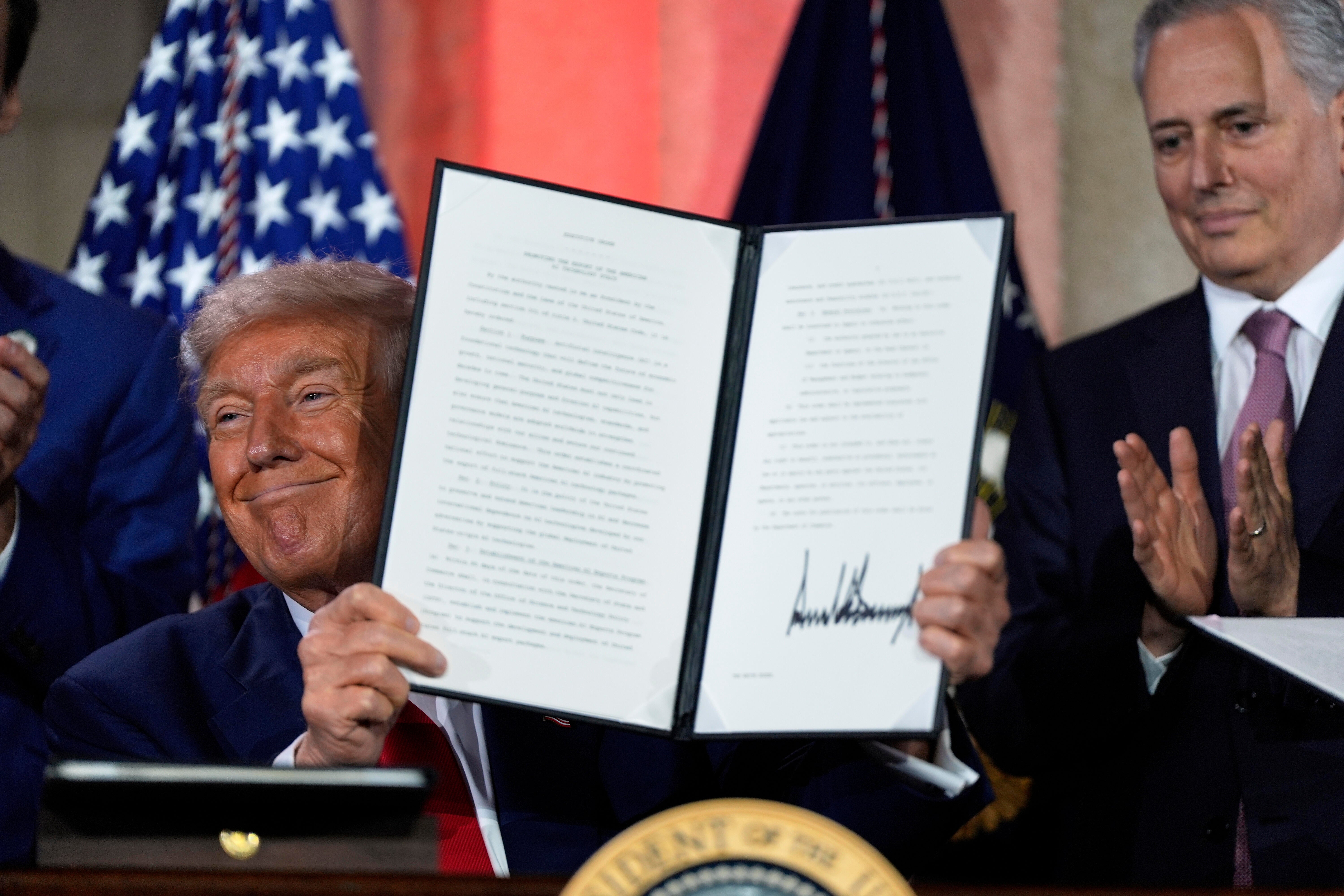 White House framework for testing new AI models remains hidden as concerns mount
