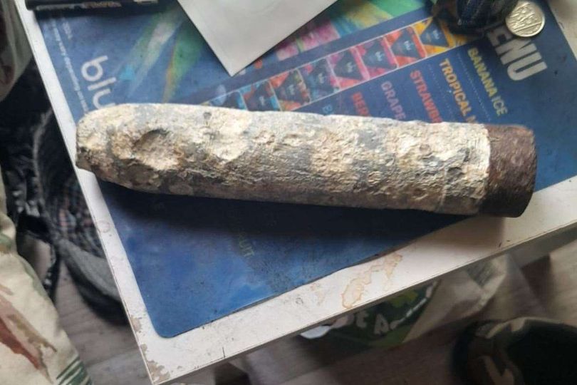 Told man to call 999 when he took picture of 'lump of metal' in conservatory - AOL