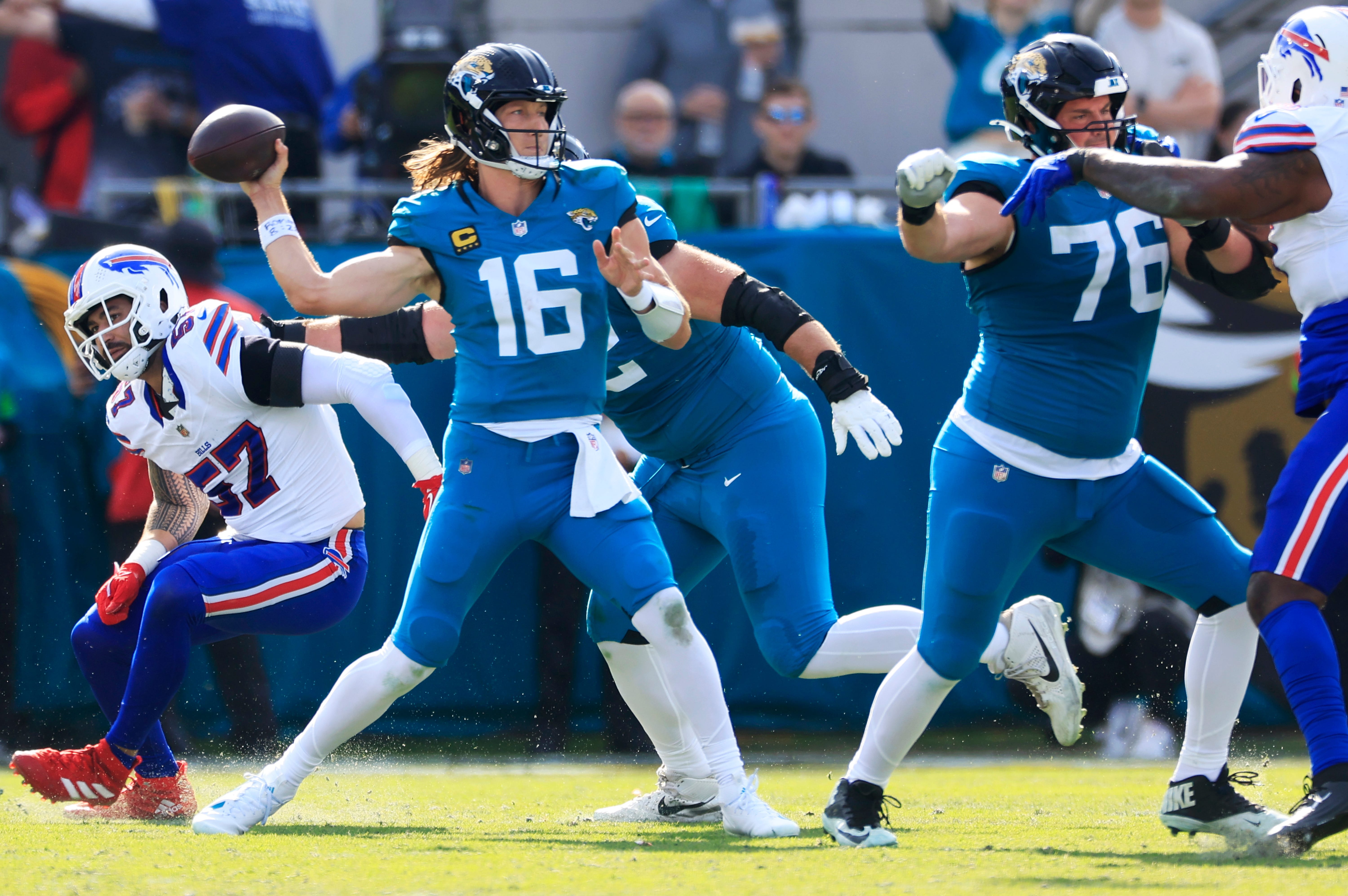 Jaguars' Trevor Lawrence glows over former teammate Tyson Campbell