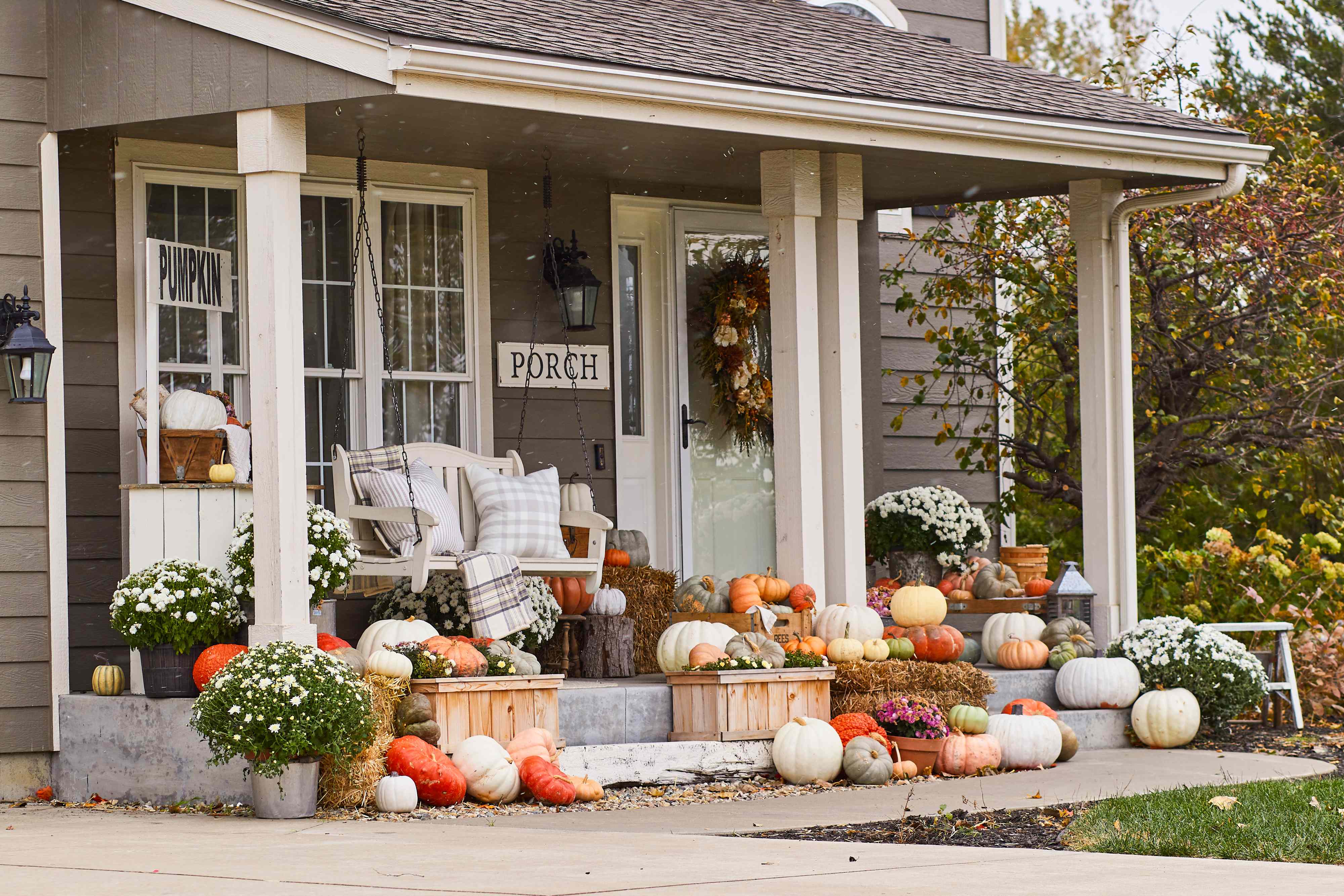 I Went for a Walk Around My Neighborhood and Couldn't Ignore These 5 Tacky Fall Decor Items