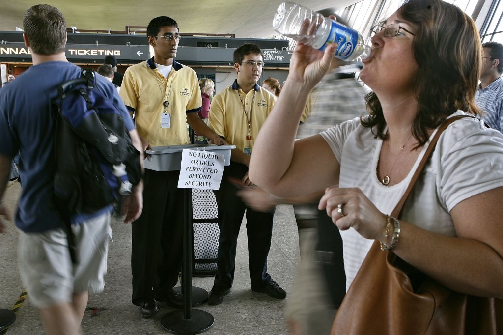TSA may soon allow full water bottles on planes &mdash; but there&rsquo;s a costly