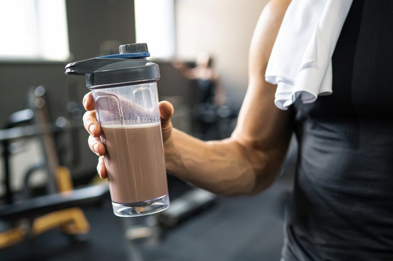 Experts share possible link between male hair thinning and whey protein shakes
