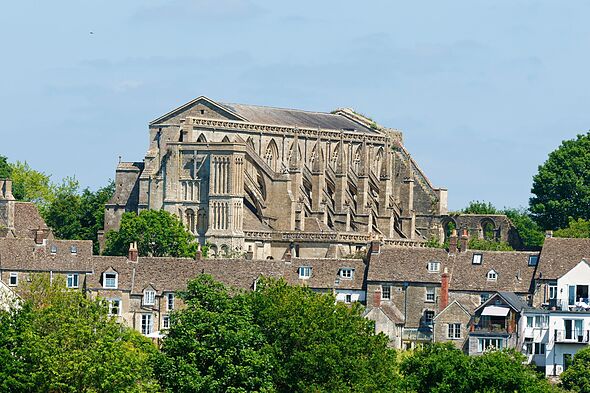 The little market town with a gorgeous high street that was England's capital 200 years be