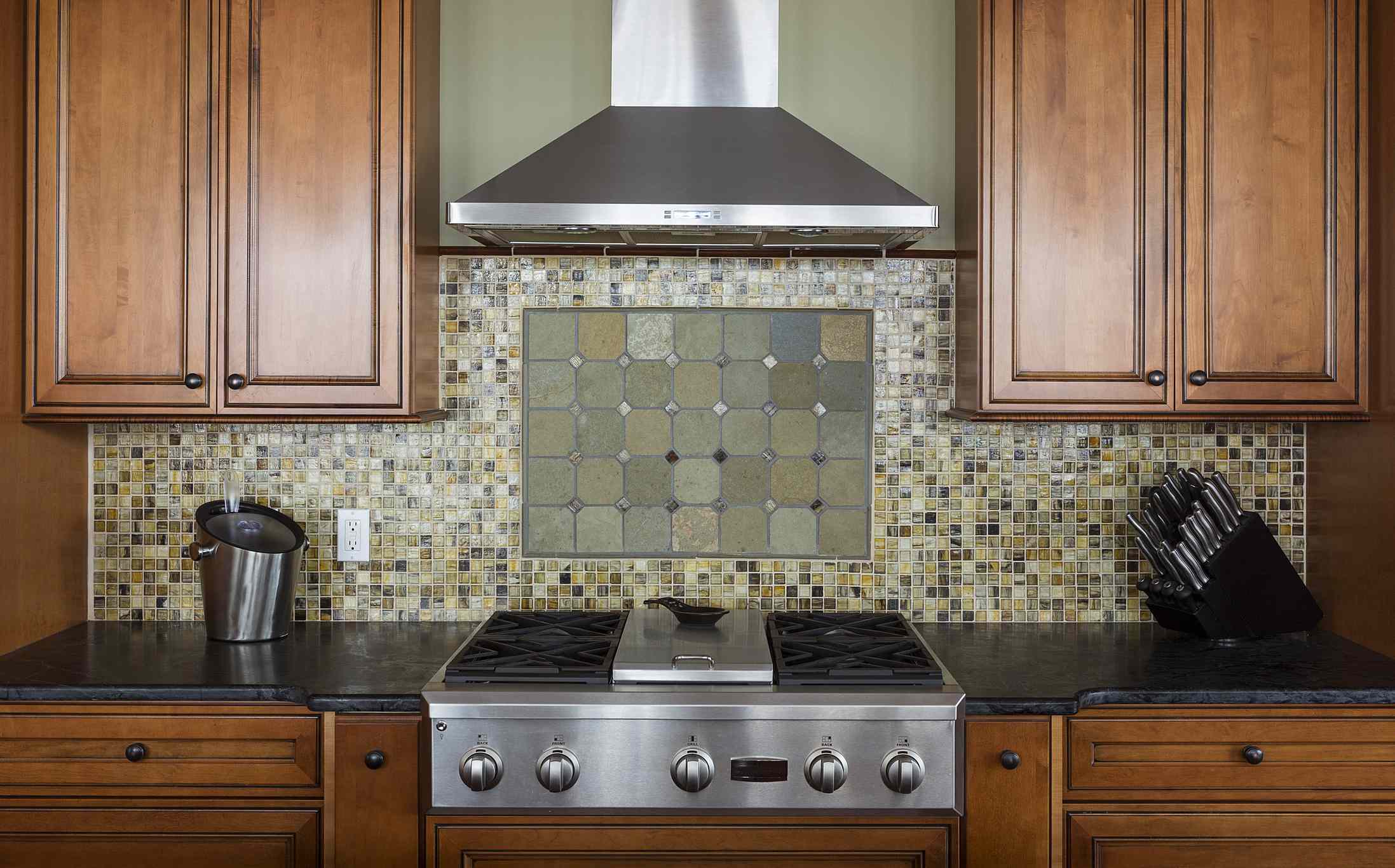 We Asked Contractors What to Do When Your Kitchen Backsplash Feels Dated but You Can’t Renovate
