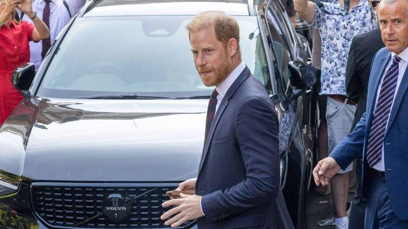 New Photo - EXCLUSIVE: Prince Harry and Meghan Markle's Children at Center of School Terror Attack Fears