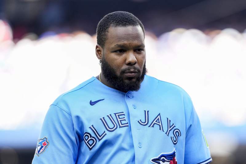“How Many More Inexcusable Mistakes Can Vladimir Guerrero Jr. Make” – Blue Jays Fans Rip $500M Star After Base-Running Error Vs Orioles