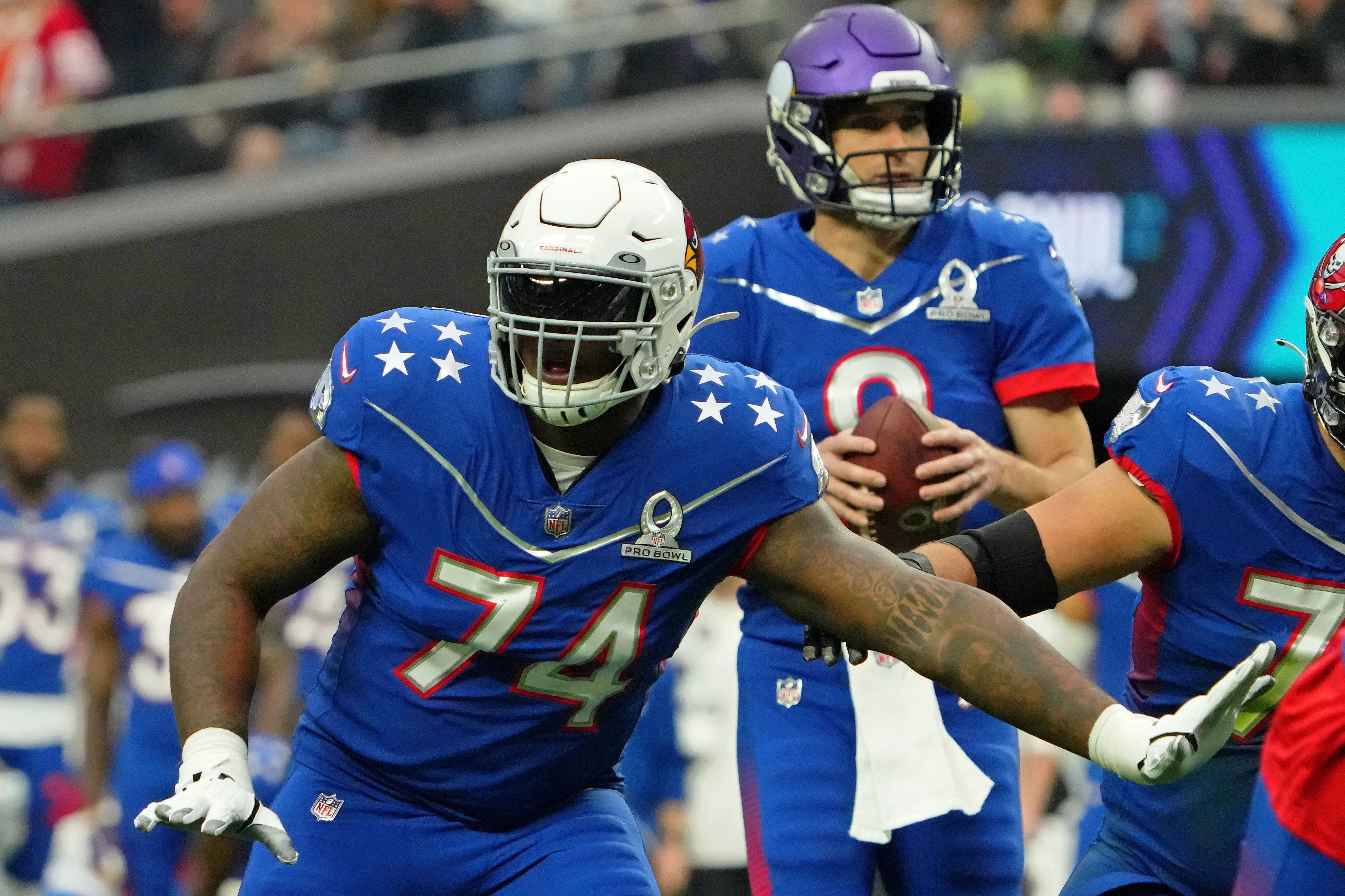 Should Chiefs reunite with ex-first-round pick released by Commanders?