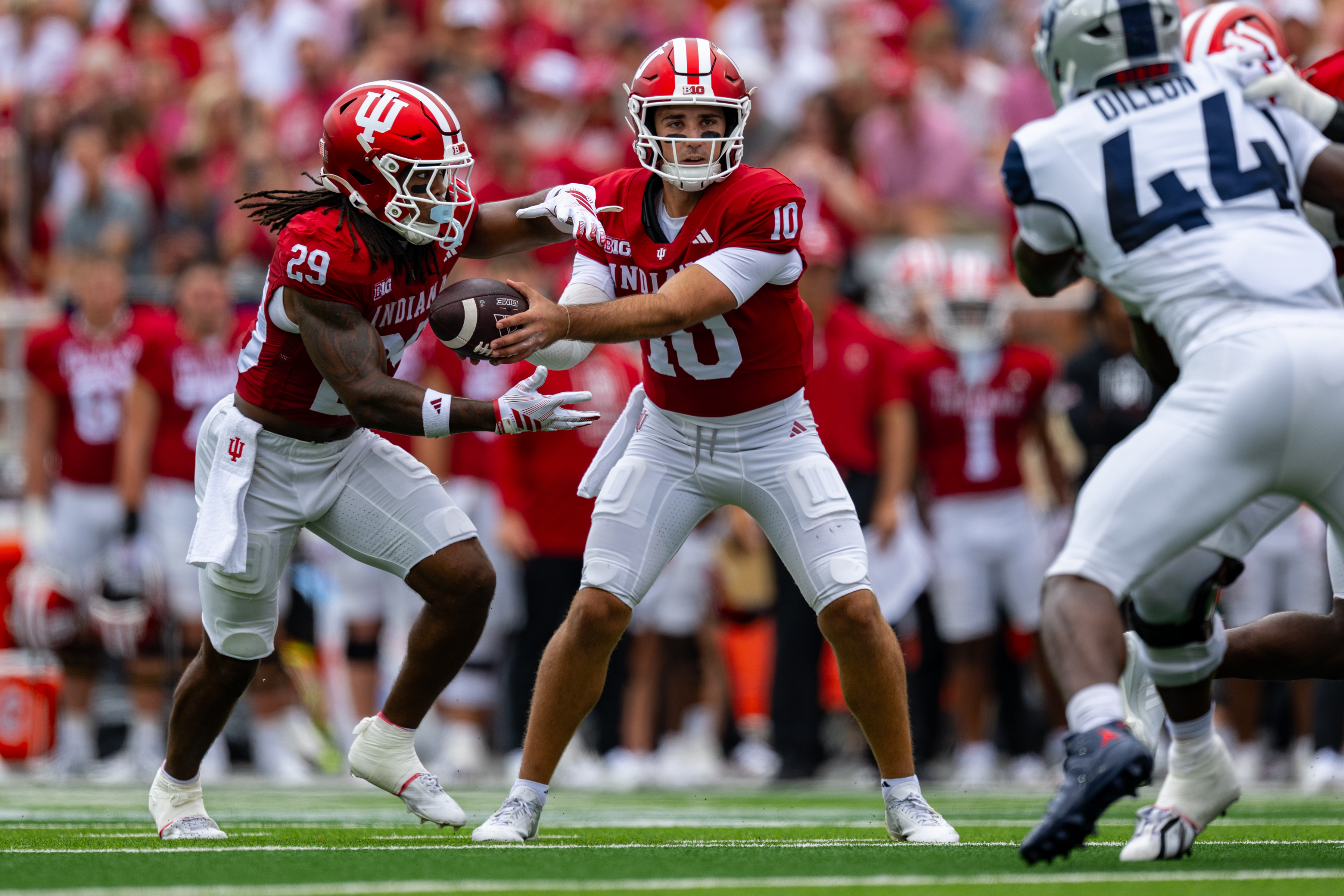Hoover throws 4 TDs and No. 5 Indiana routs Howard 55-0 - AOL