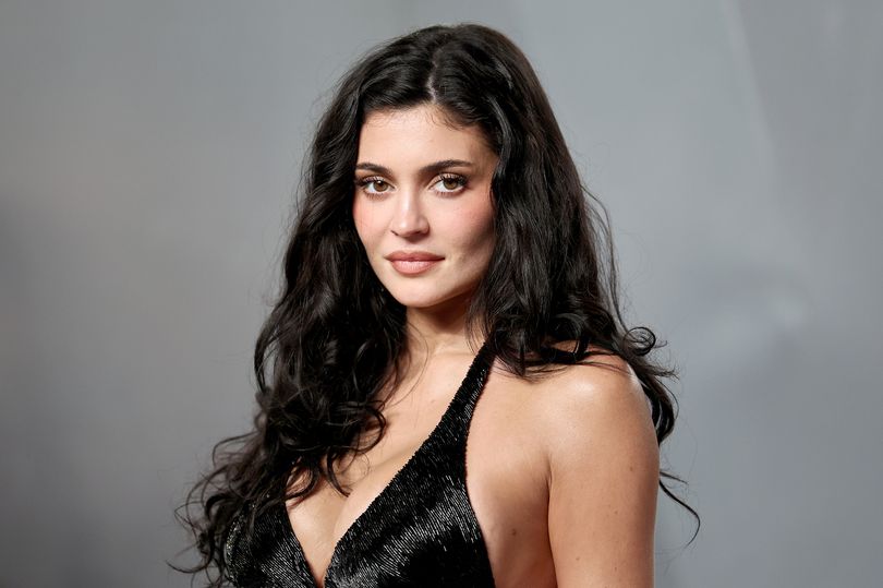 Kylie Jenner warned about 'entering a cycle' as she says she wants more plastic surgery - AOL