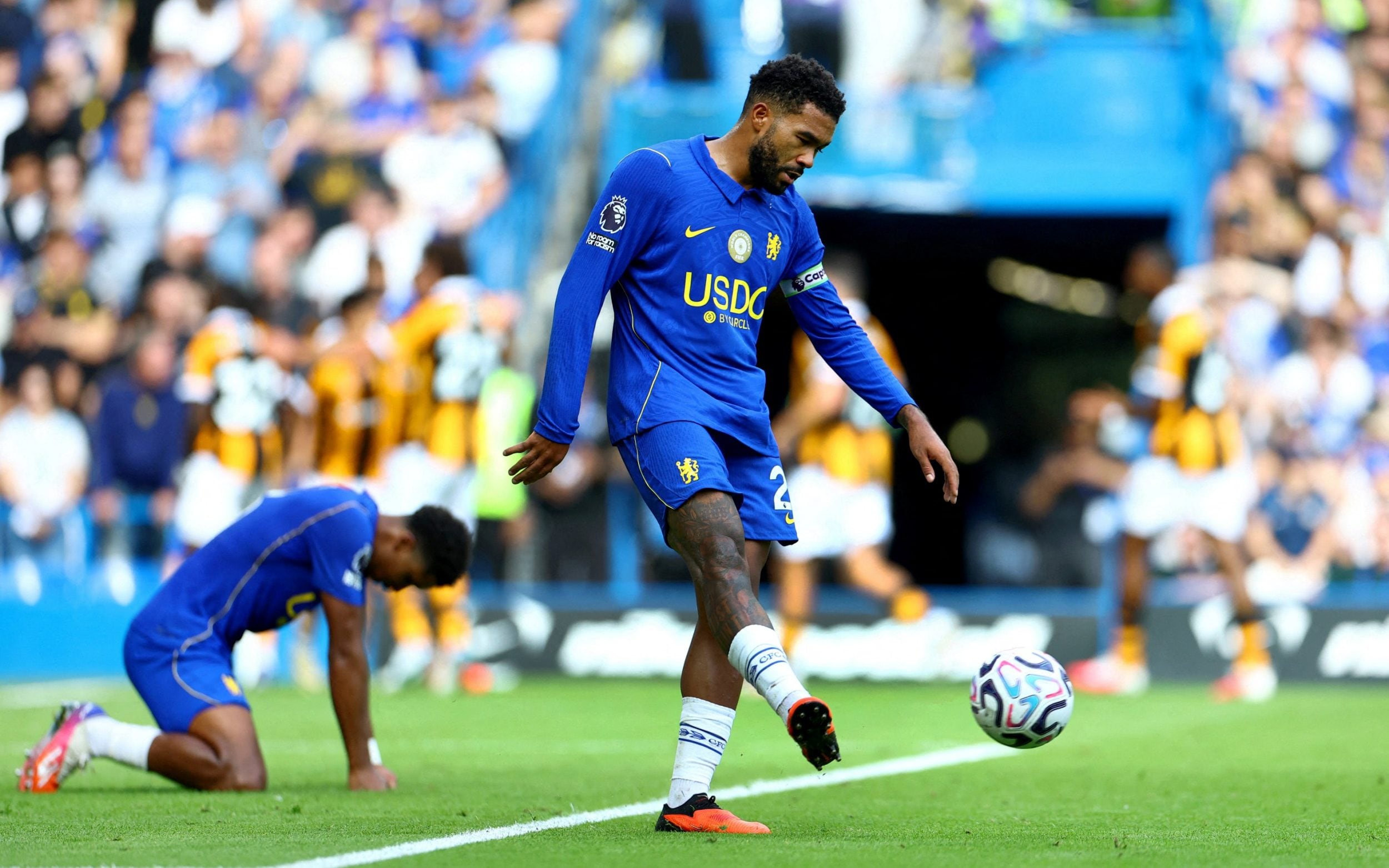 Chelsea rescue draw as woeful defence punished by Hull