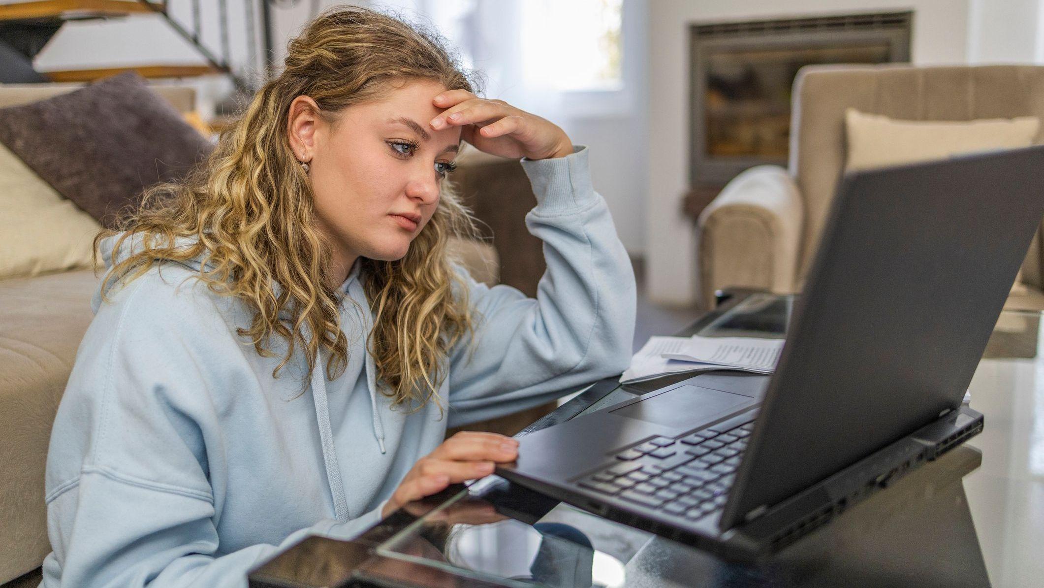 Photo: aol.com UK Government to Update Student Loan Guidance Following Mis-Selling Findings
