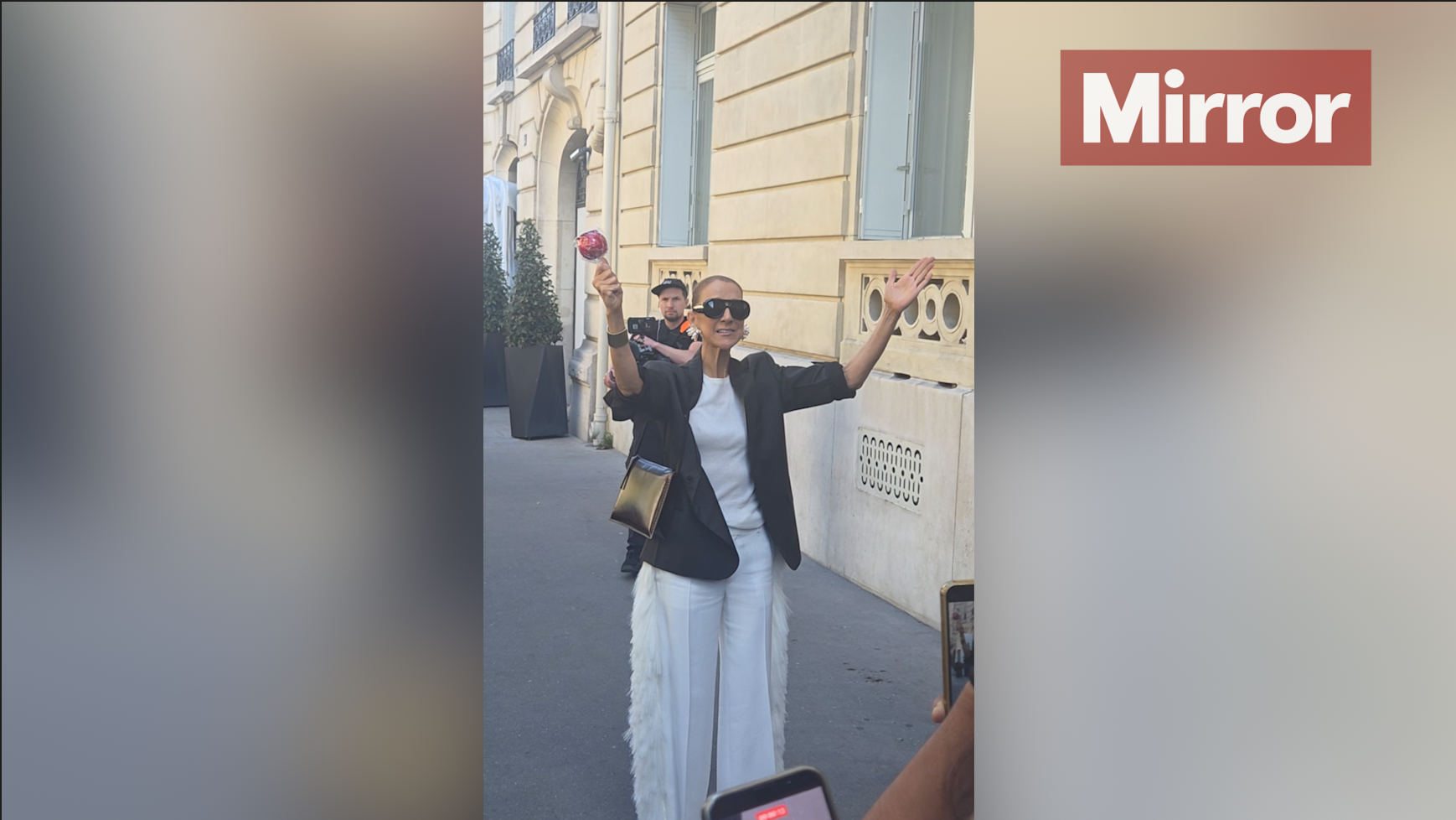 Celine Dion holds high surprise object as she prepares to perform for first time in 4 years
