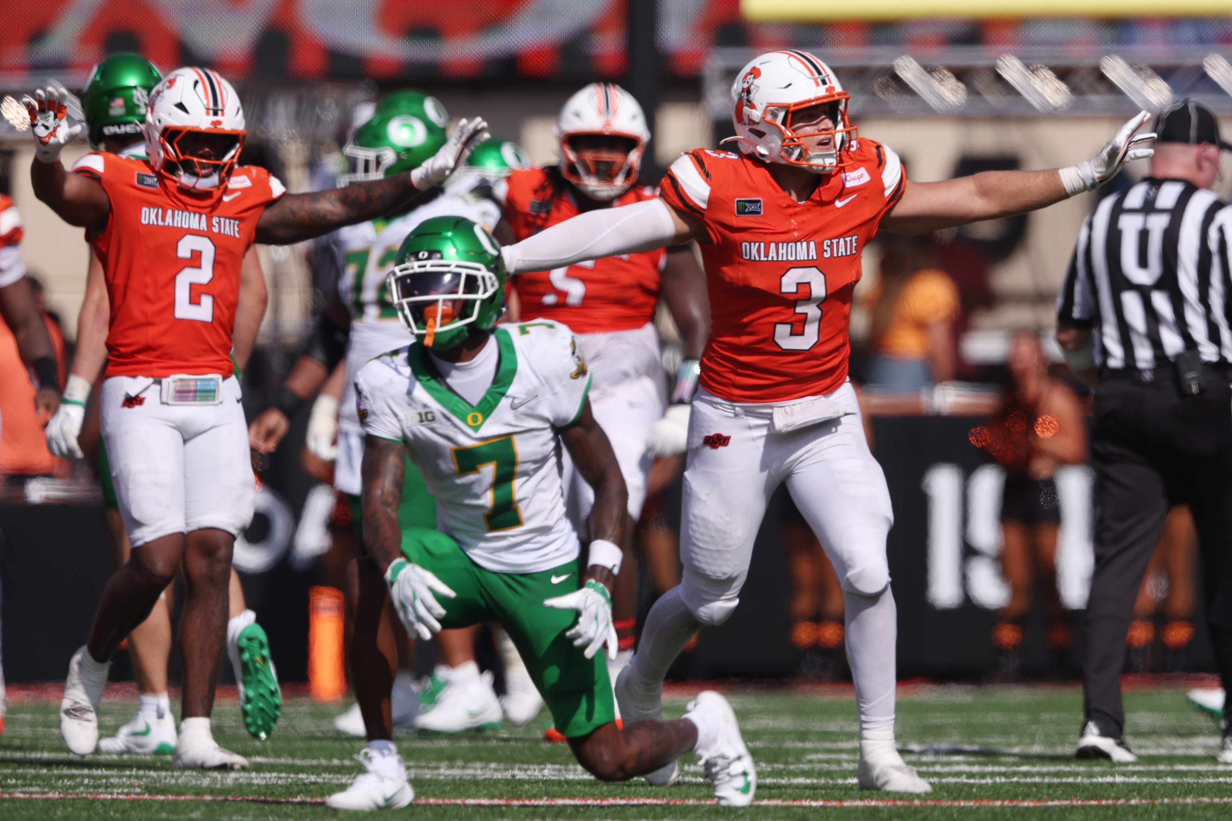 Oregon freefalls in latest US LBM Coaches poll after loss