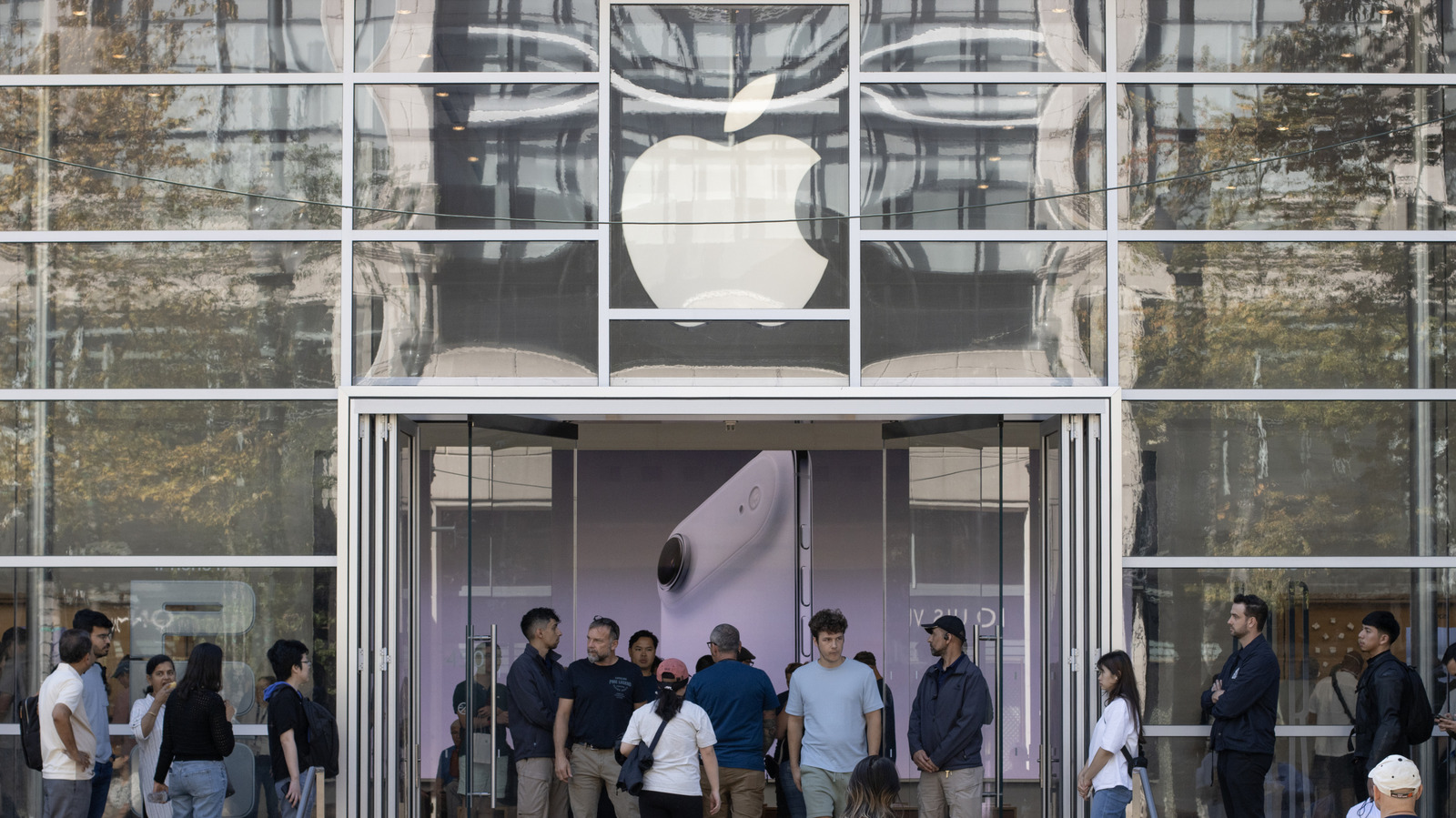 What's The Difference Between AppleCare+ And AppleCare One?