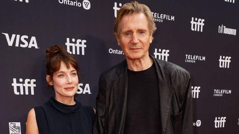 Photo: aol.com Liam Neeson and Stella Stocker held hands