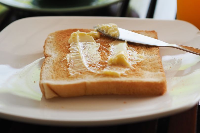 Mum 'needs lie down' after finding out how much kids' school is charging for toast