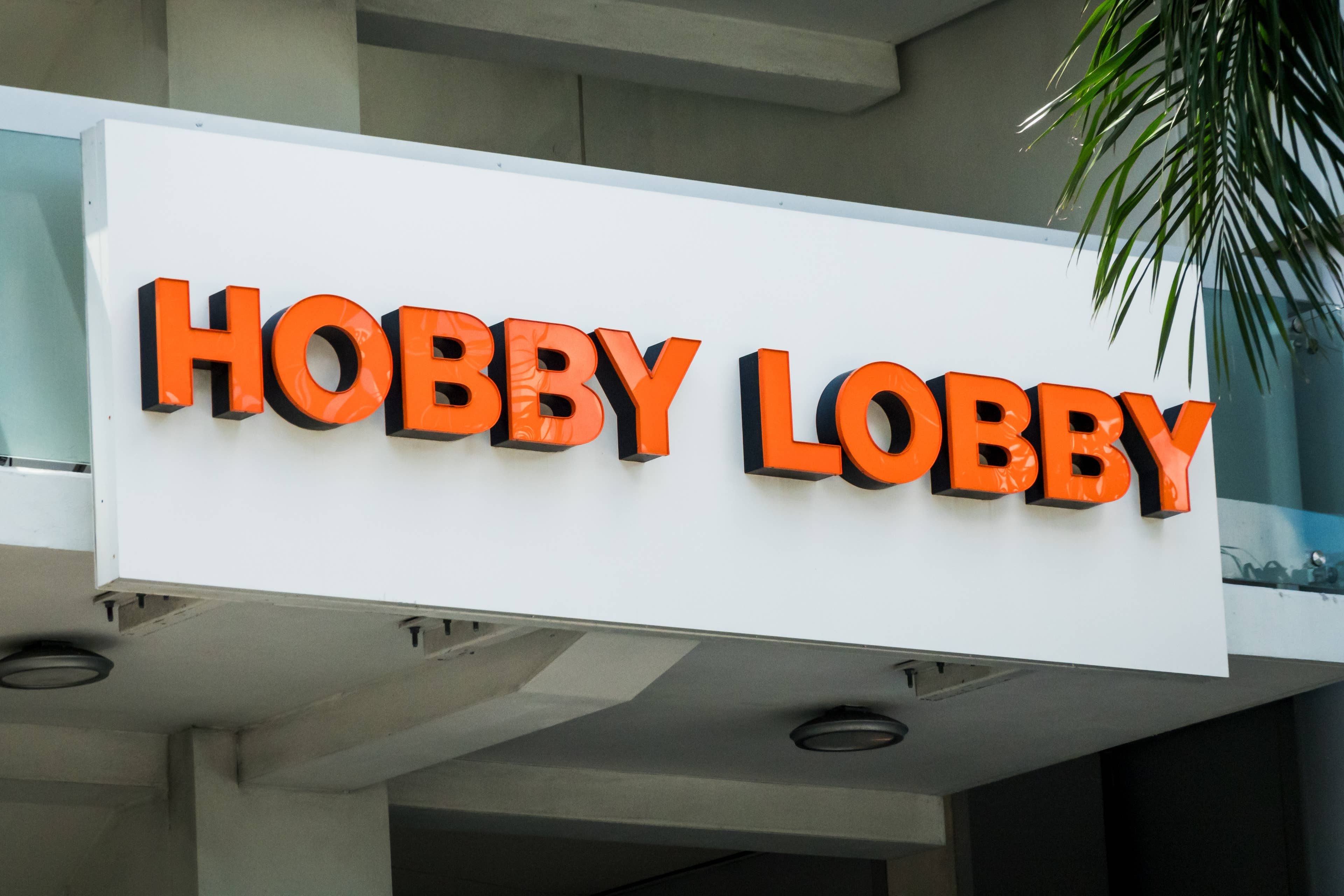 Hobby Lobby's Ceramic Plates Mimic Pottery Barn's Style for Less - AOL