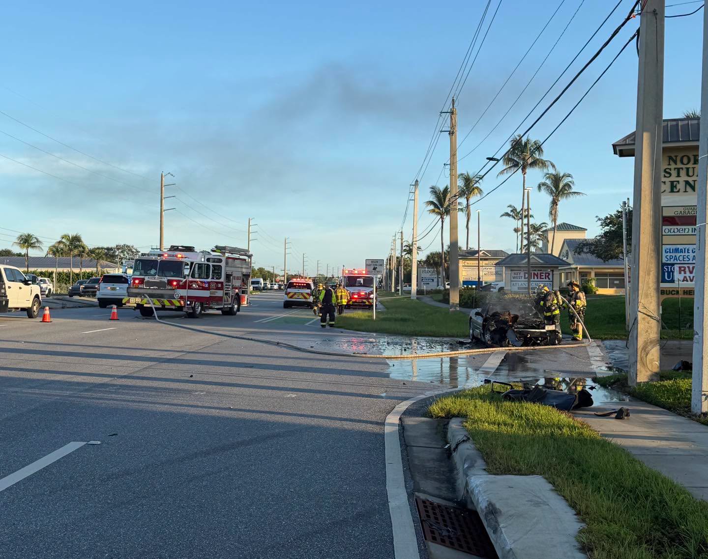 Vehichile Vehicle spins out, crashes, bursts into flames on U.S. 1 in Florida - AOL