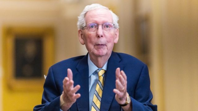 Mitch McConnell Returns to Senate in Wheelchair After Months Away