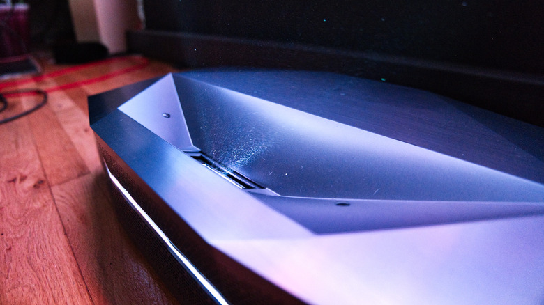 AWOL Vision Aetherion Max Review: An Outstanding Centerpiece For Your ...