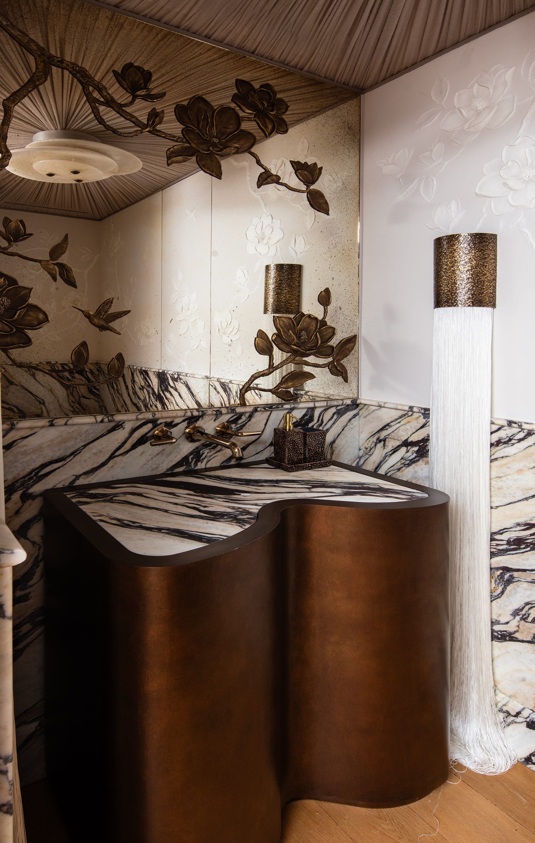 5 Bold Trends We Spotted at the 2026 Kips Bay Show House - AOL