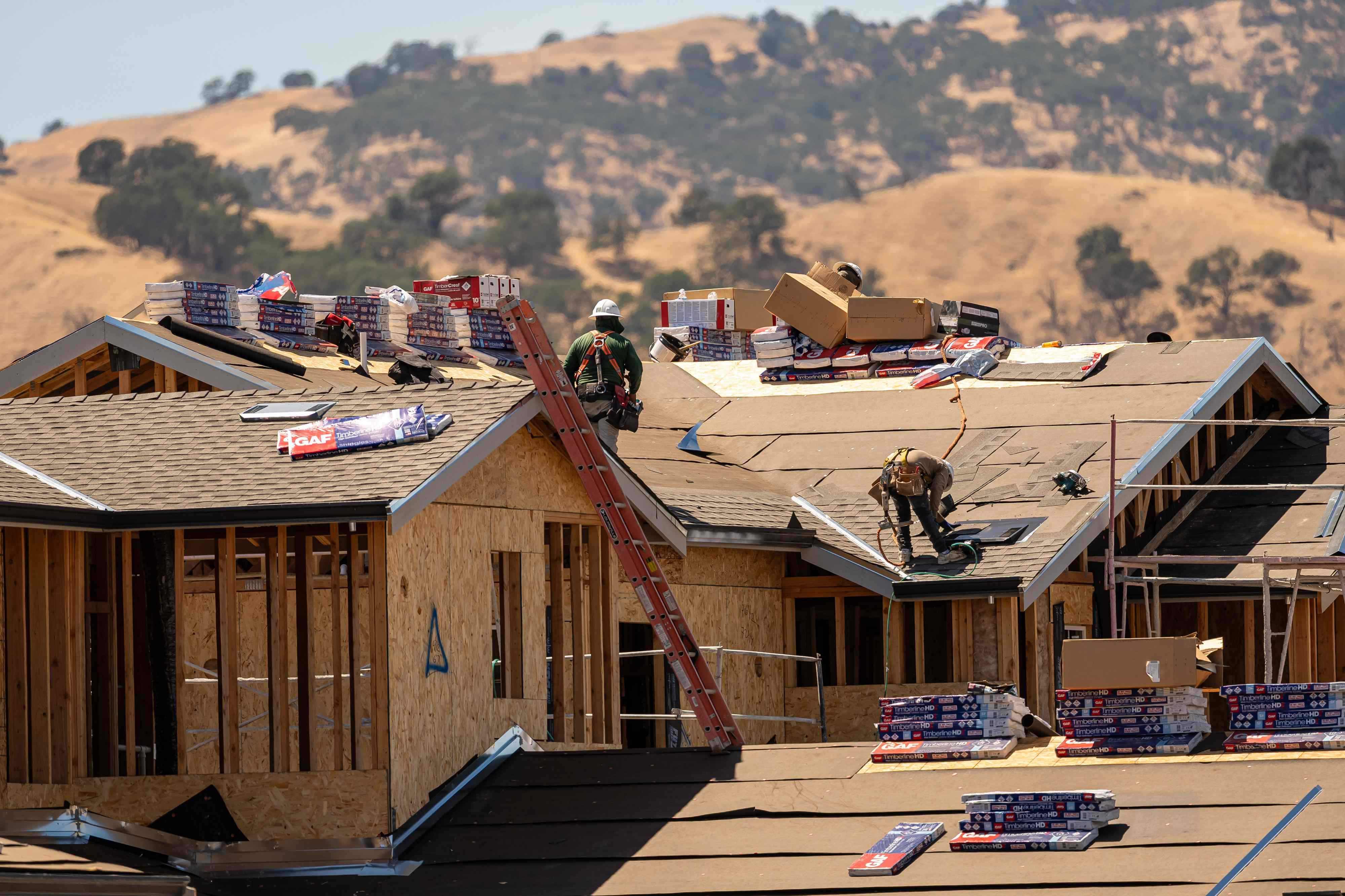Lennar CEO Warns Homebuyers Are ‘Clearly Stretching’ Their Finances