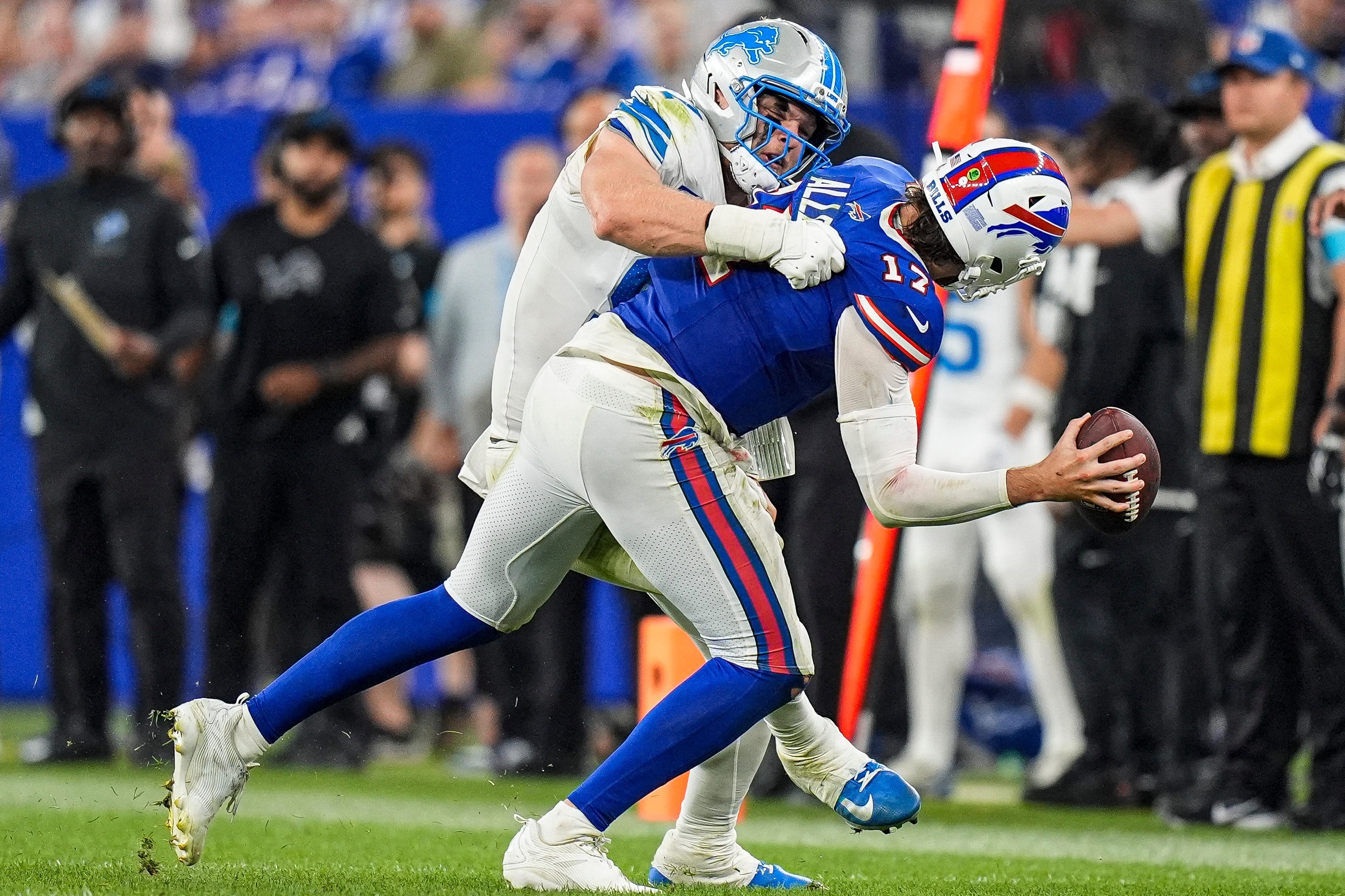 Detroit Lions' Aidan Hutchinson sets franchise record vs. Bills