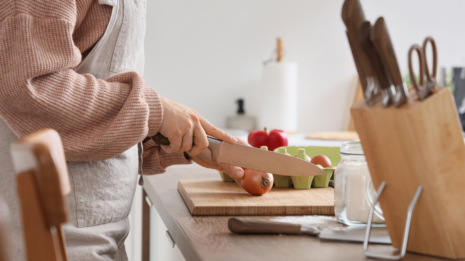 Goodbye Traditional Knife Blocks: This Affordable IKEA Solution Is More Stylish