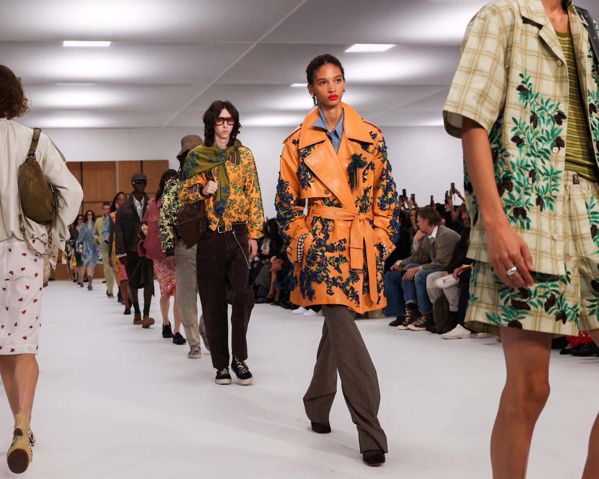 Celia Birtwell ‘humanises’ Burberry in London fashion week closing show ...