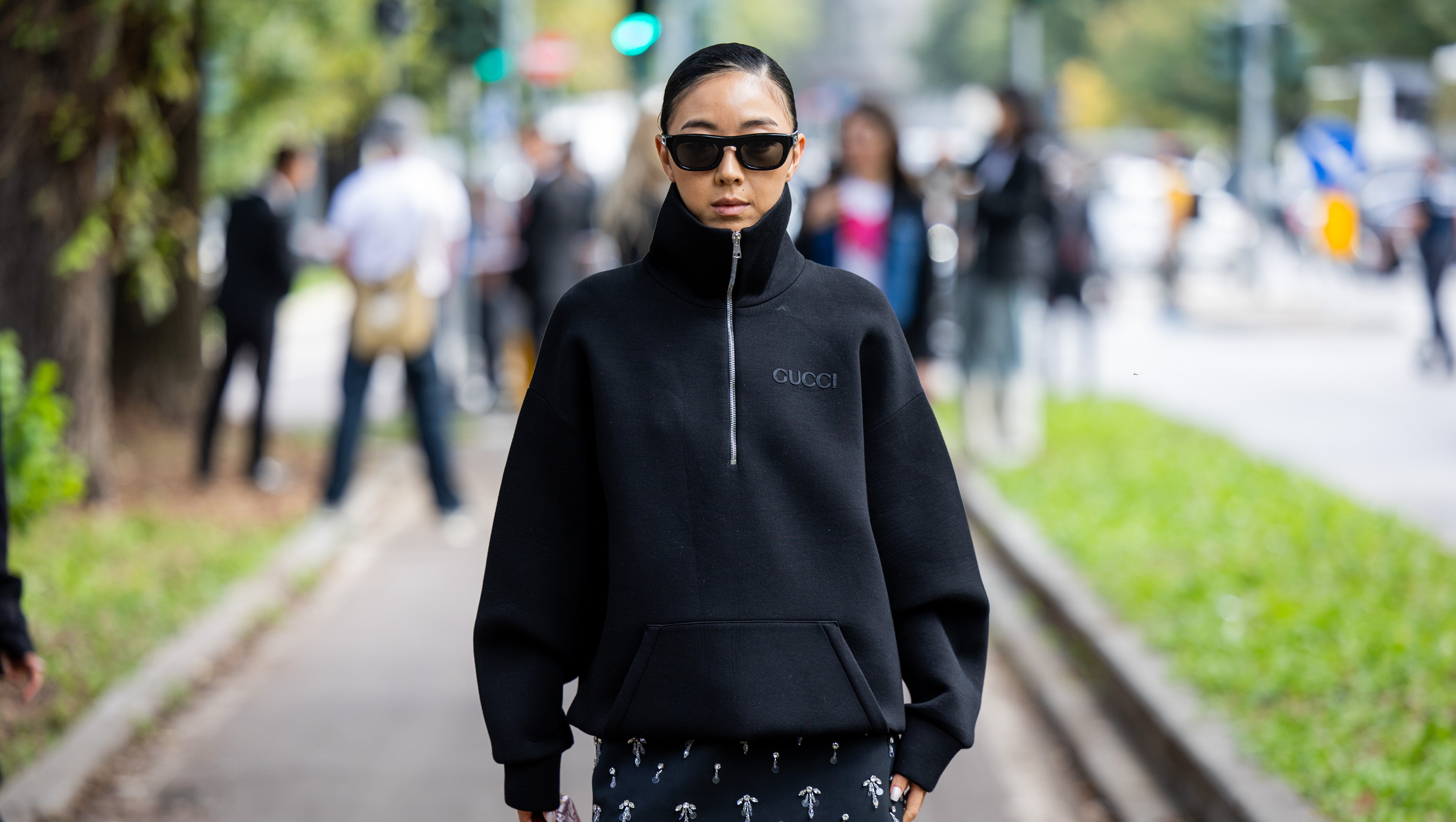 PSA: Mockneck Sweatshirts Are the Fall 2026 Cool-Girl Upgrade to Frumpy ...