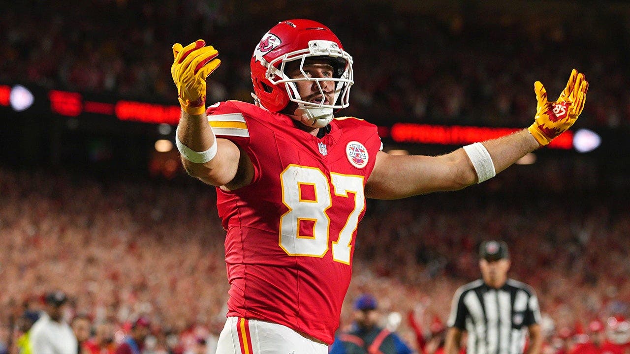 Photo: aol.com Taylor Swift Celebrates Travis Kelce's First 2026 Touchdown