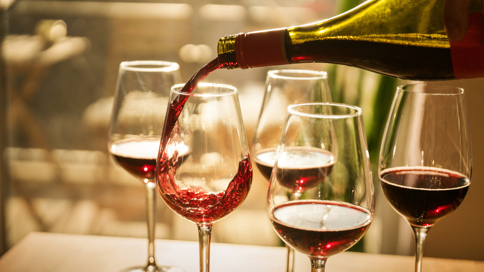 The Glass Shape That Makes Red Wine Taste Better - AOL