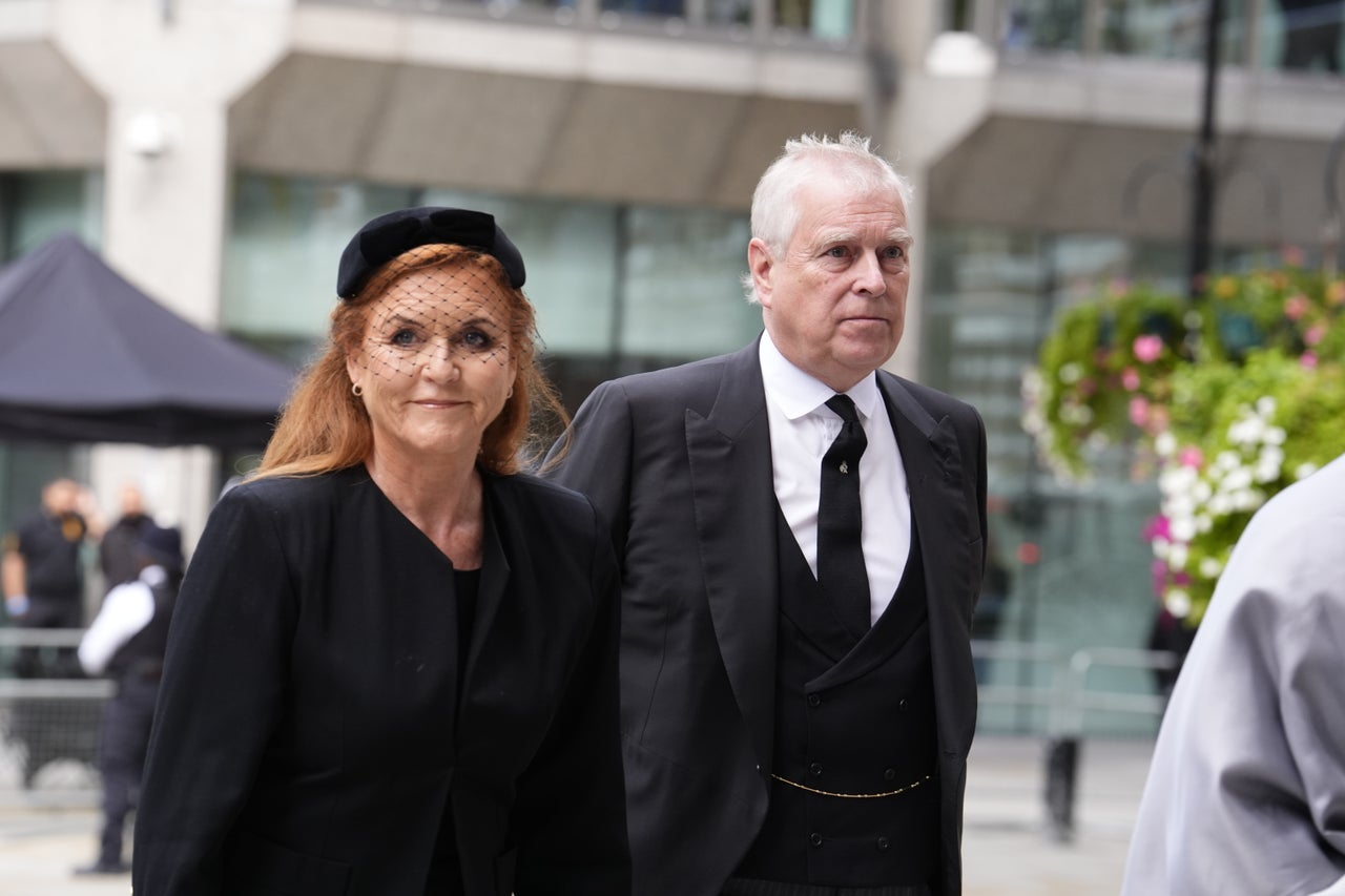 New Photo - Sarah Ferguson responds to rumours she’s writing tell-all memoir about royal family