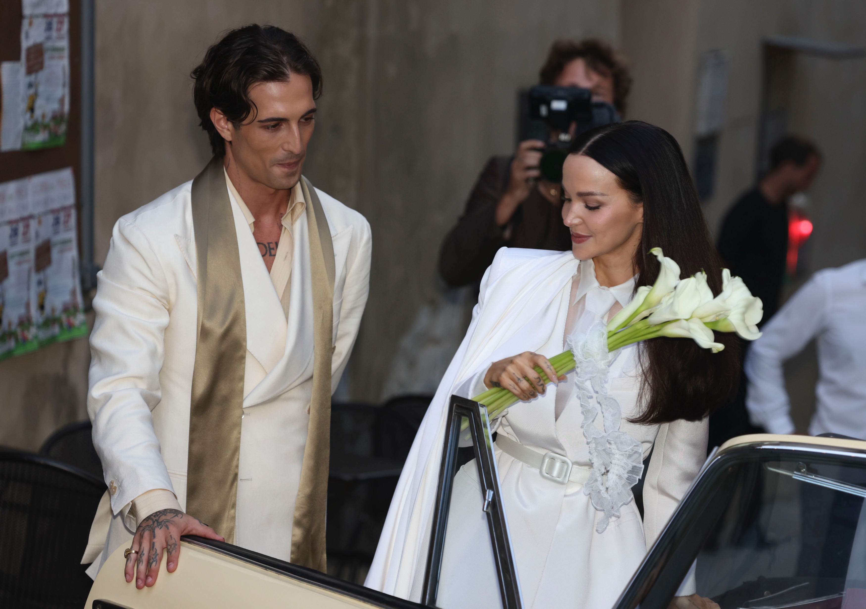 Dove Cameron marries Damiano David in Italian wedding - AOL