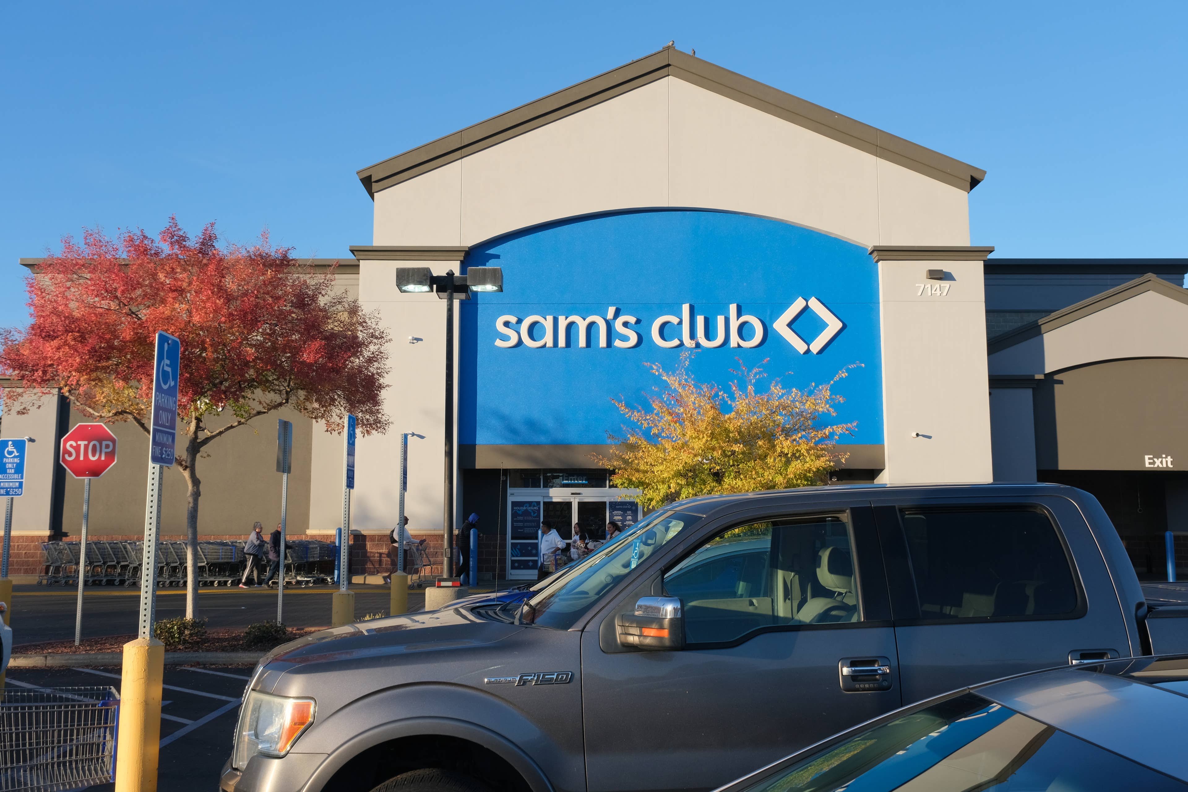 Sam’s Club Just Dropped a $9 McCormick Harry Potter Baking Set With 3 Fun Fall F...