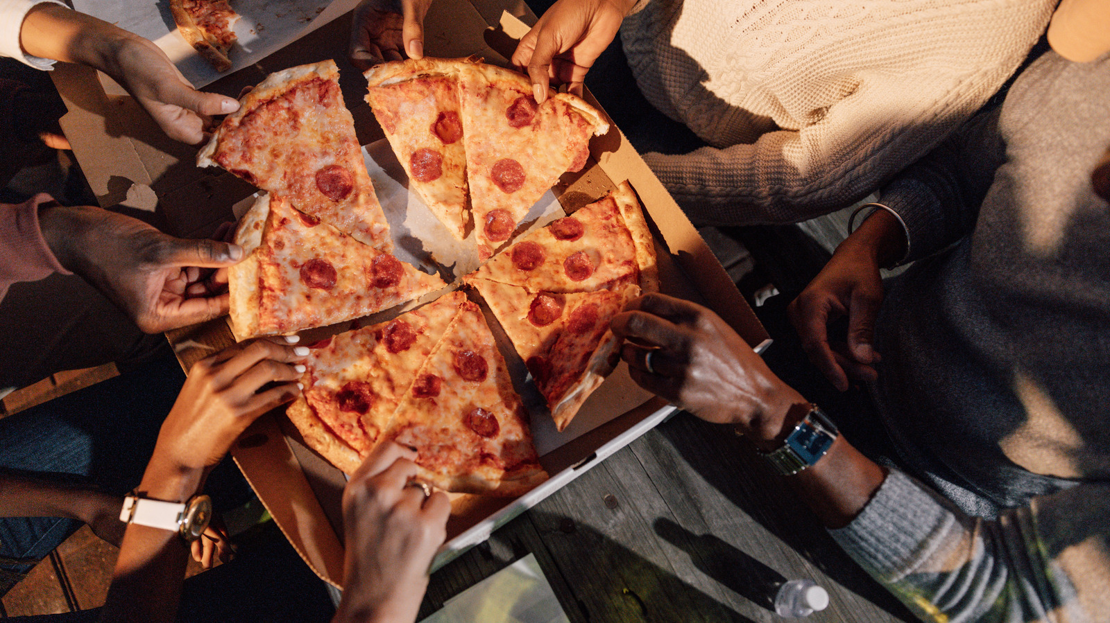 16 Fast Food Chains With The Highest-Protein Pizza