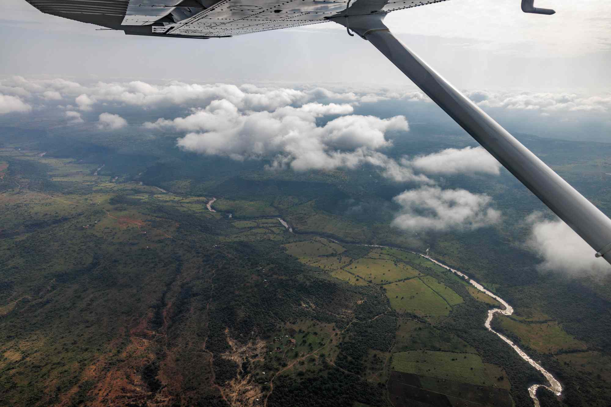 I’m a travel advisor who has lived in Africa for 30 years—here are 6 tips for using private air travel for a safari