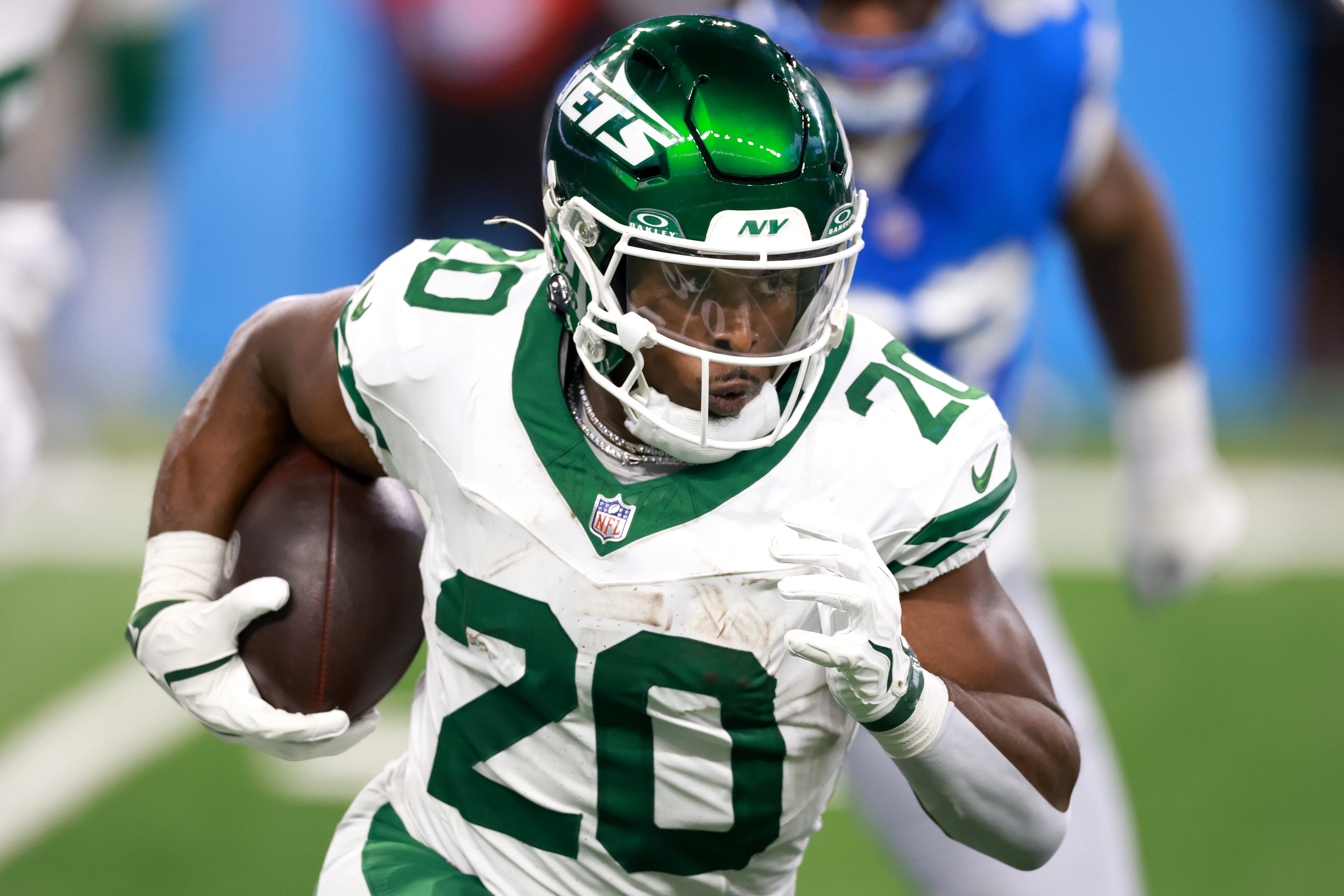New Photo - Breece Hall injury update as Jets RB hurt vs. Lions