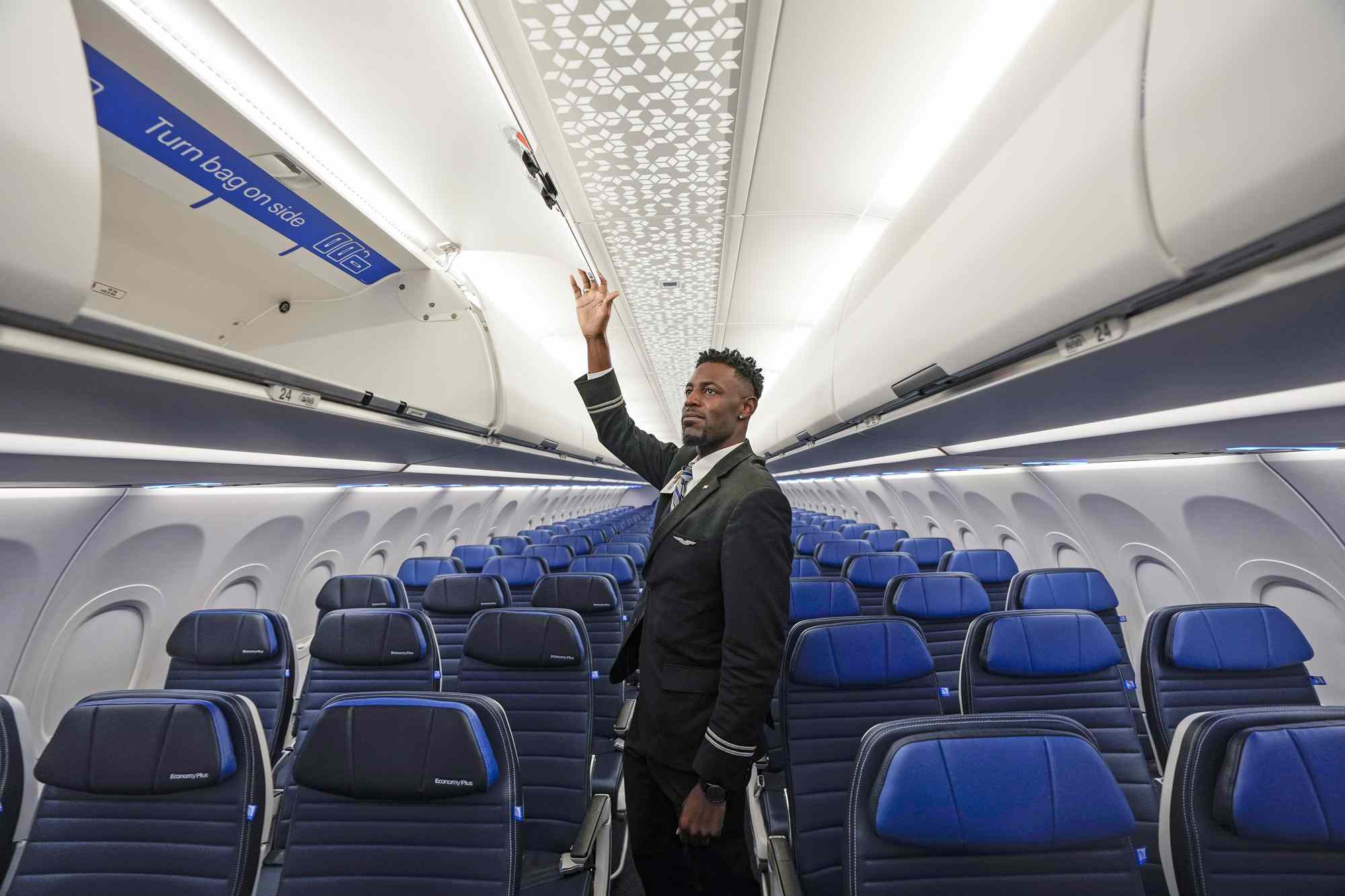 Keyborad Signs Flight Attendants Reveal the Key Signs You Will Be an ‘Easy’ Passenger ...