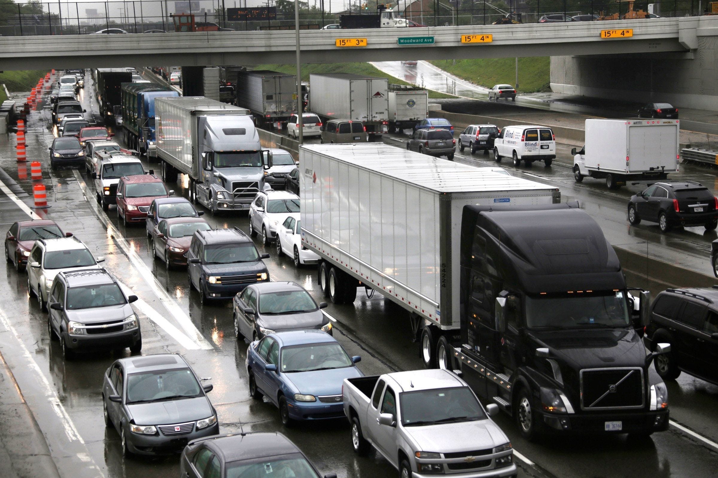 Traffic pet peeves: Sir, please, don't jump in my lane
