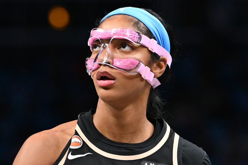 New Photo - Angel Reese and Co. utterly baffled by darkness that halts WNBA playoff game