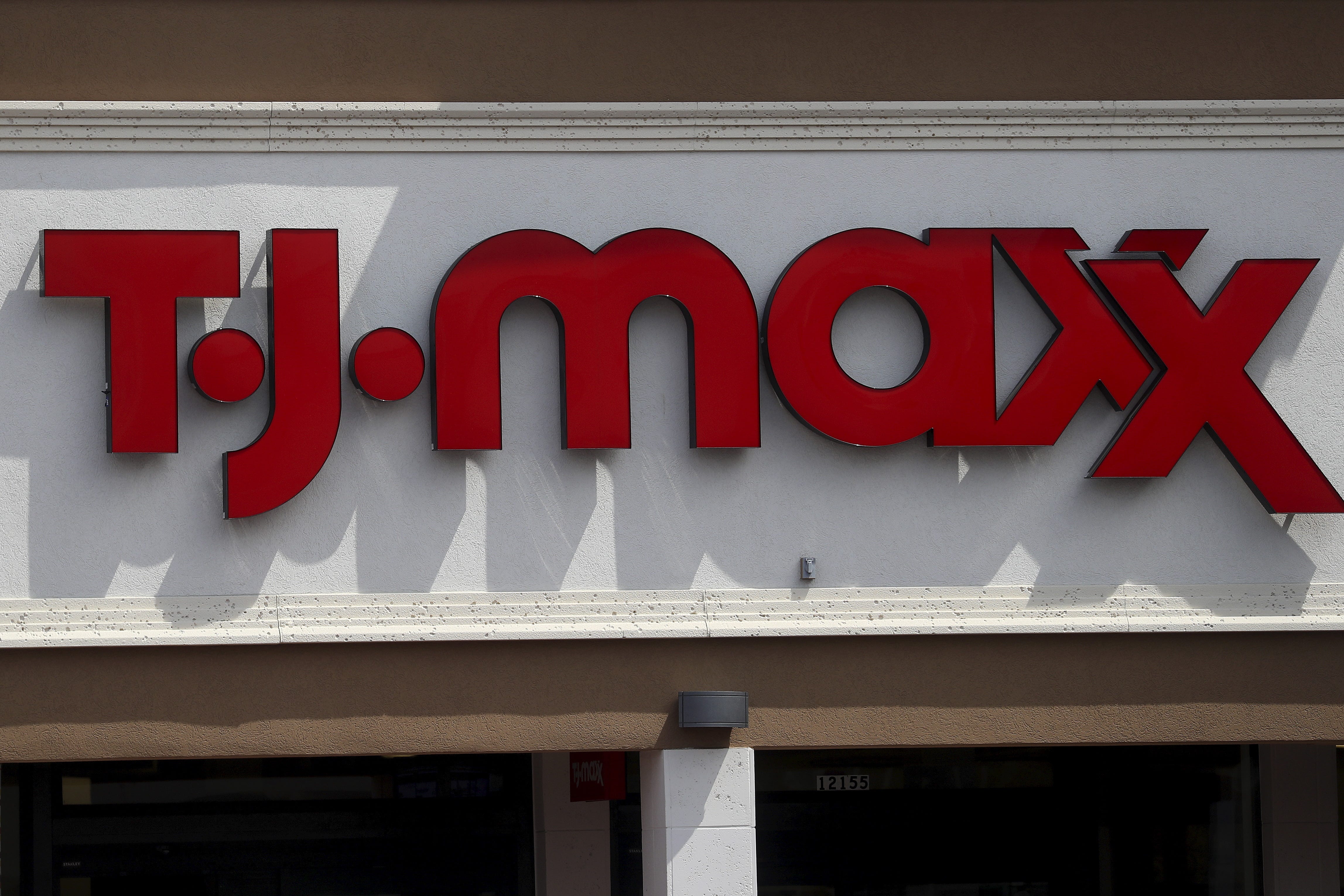 TJ Maxx Accelerates Store Expansion to 1,359 Locations | O2O Opportunity for Sellers